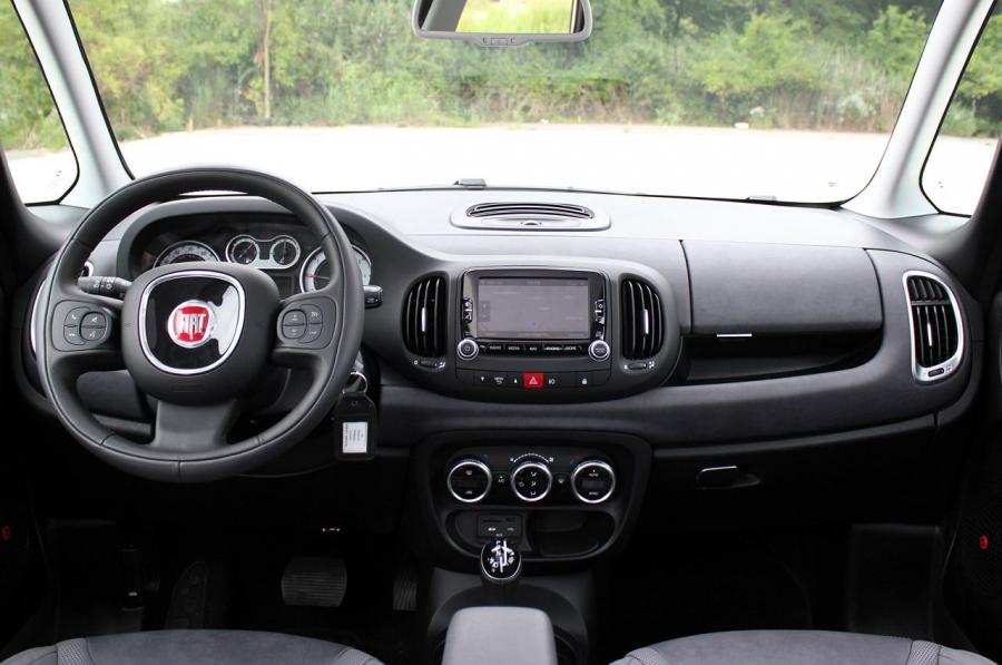  Fiat 500L 2014 года  (фото 108 из 138)